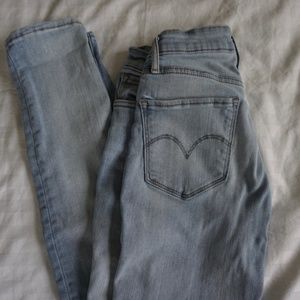 Levi's High Rise Skinny jeans